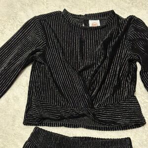 Wonder Nation - Black top & bottom set - size 3T